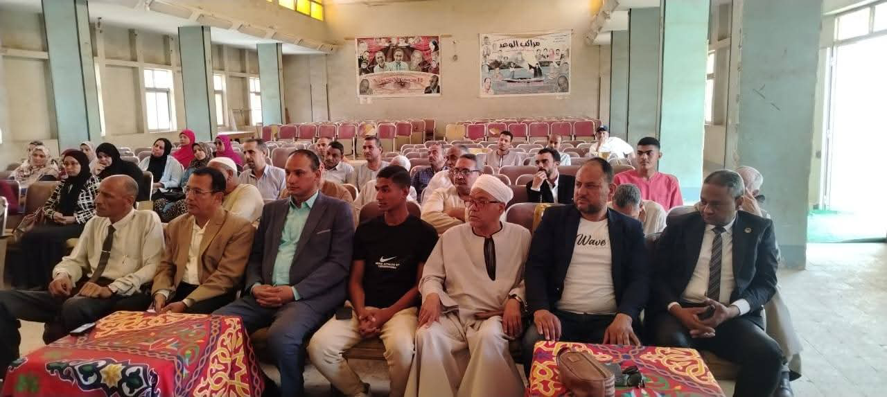 تحرك عاجل في أرمنت.. إزالة تعديات وبحث شكاوى وإطلاق مبادرة تجميل